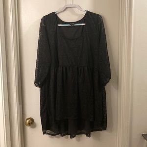 Torrid quarter length sleeve lace top